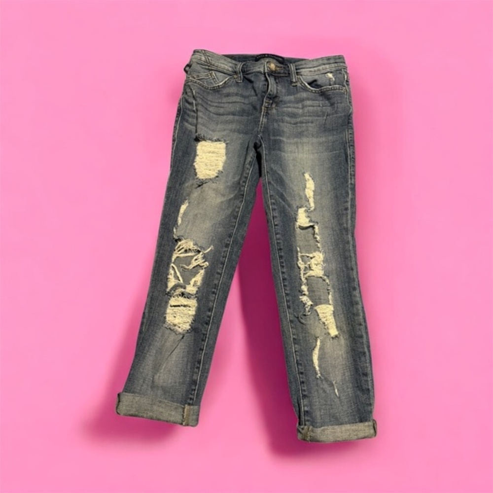 Distressed Denim Capri Rock & Republic Jeans – Stylish & Comfy